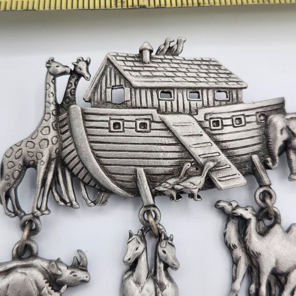 Vintage Noah's Ark brooch Signed "JJ" (Jonette Jewelry) - Picture 6 of 8
